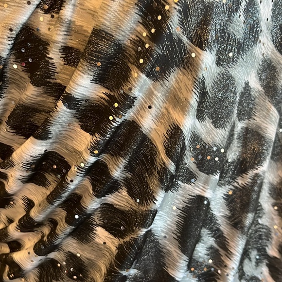 Top - Picture 3 of 4